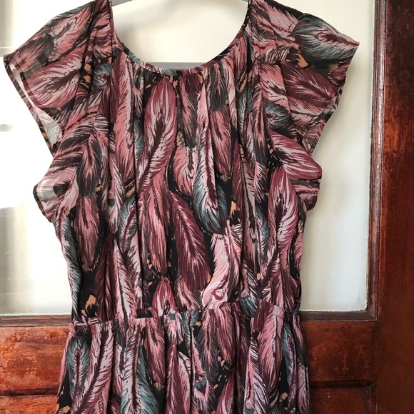 Forever 21 Plus Size Feather Print Ruffle Sleeve Dress 1X - Picture 3 of 12